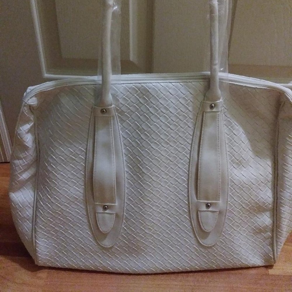 Jessica Simpson Tote Bag (NWOT)